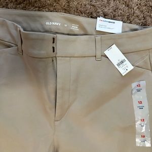 Old Navy High Rise Pixie cache Pants